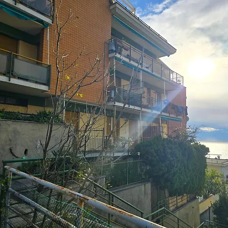 Vistamare In Liguria * ヴァラッツェ